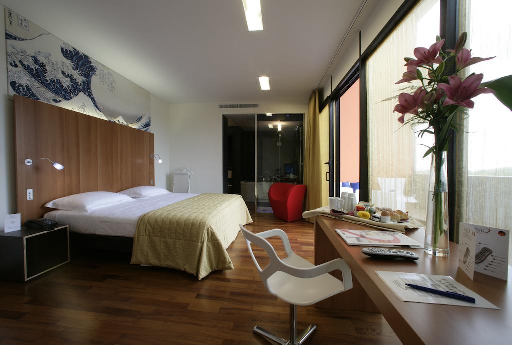 New Ipoint Hotel San Giovanni in Persiceto Exterior photo
